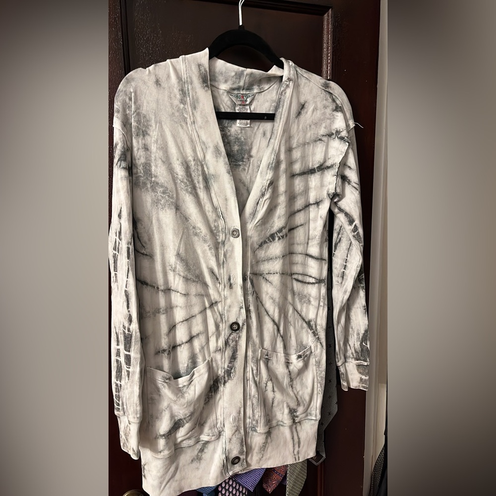Hard tail ladies cardigan